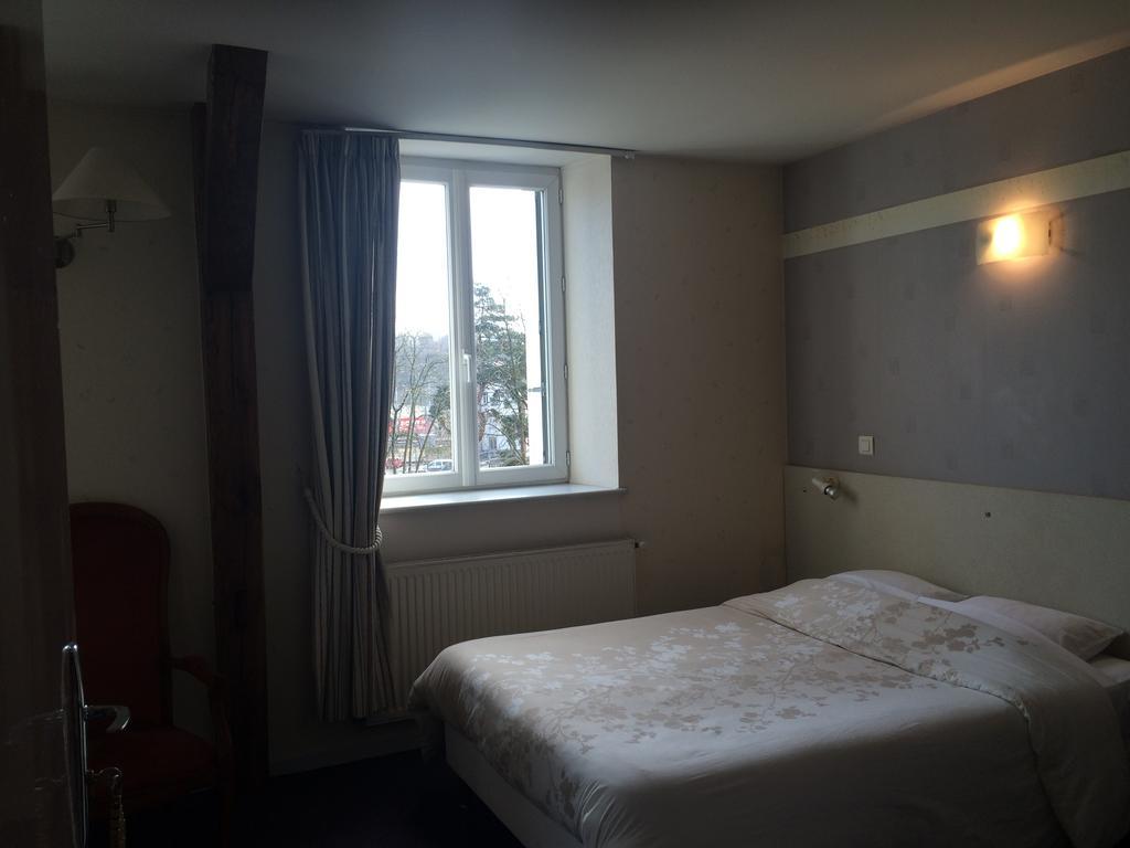 Charleville-Mézières Hotel De Paris מראה חיצוני תמונה