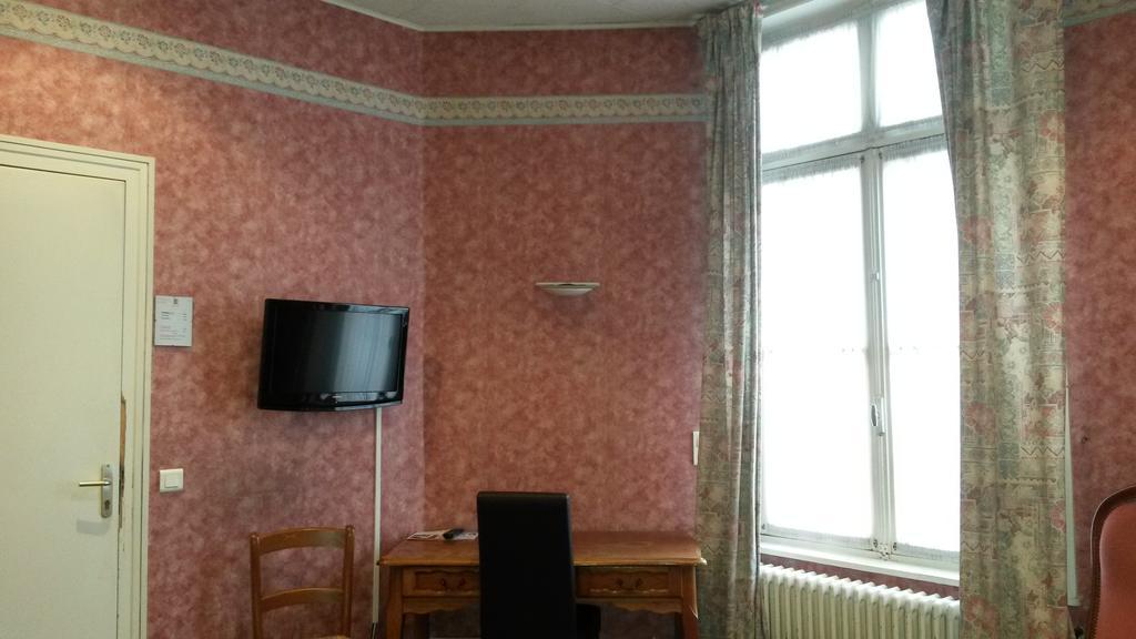 Charleville-Mézières Hotel De Paris מראה חיצוני תמונה